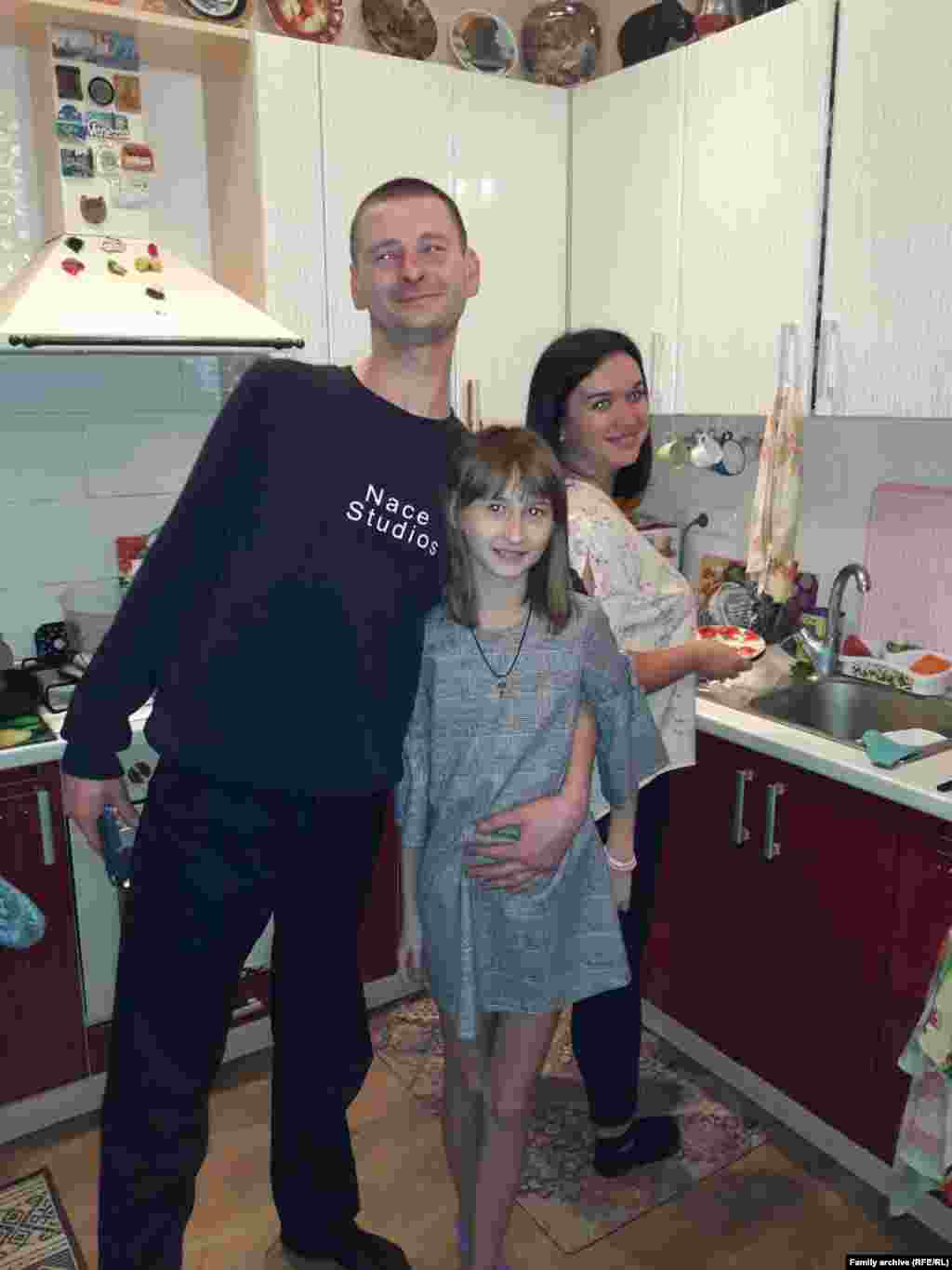 У Івана є донька Єлізавета. Їй 13 років