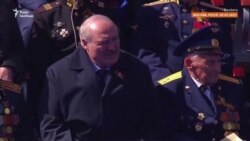 Перебинтована рука та хворобливий вигляд: що відбувається з Лукашенком? Перебинтована рука та хворобливий вигляд: що відбувається з Лукашенком?