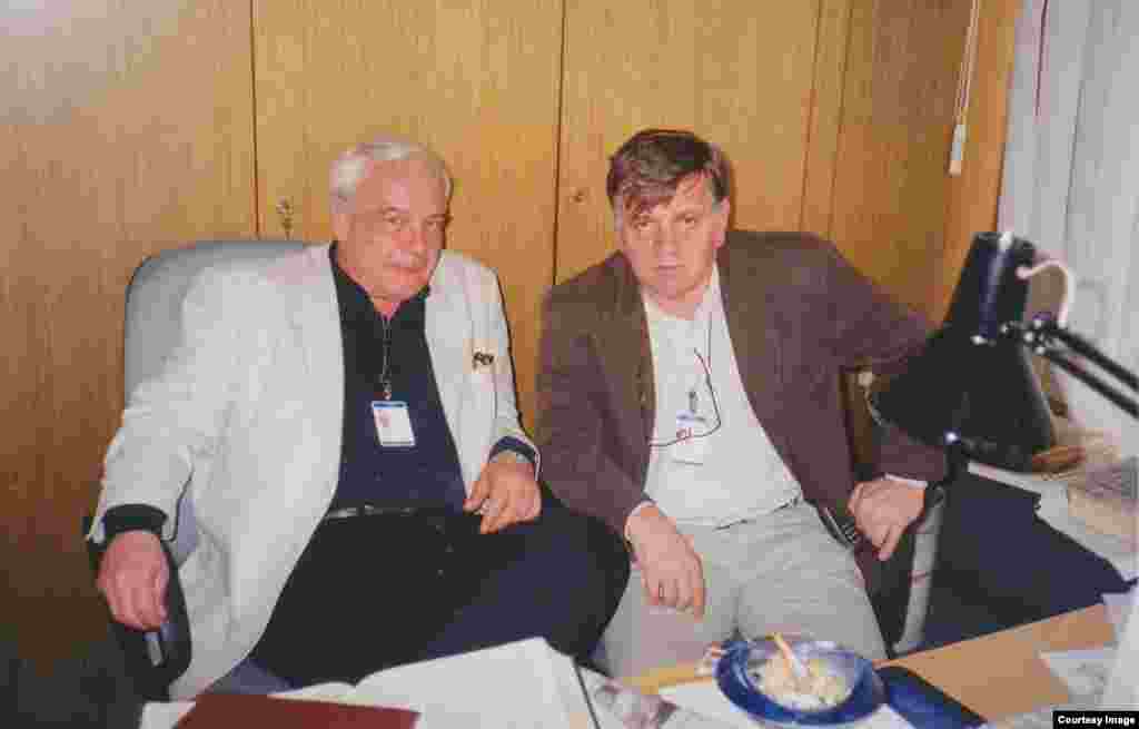 Правозащитник Владимир Буковский и Марио Корти, начало 2000-х годов. Марио Корти руководил Русской службой "Свободы" с 1998 по 2003 год