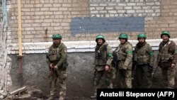 «Стикнувшись з потужним опором у місті, ворог спрямував свої зусилля на фланги довкола міста – на півночі і півдні». Фото ілюстративне