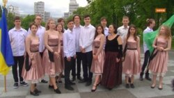 Харківські випускники: шкільний вальс посеред війни  Харківські випускники: шкільний вальс посеред війни