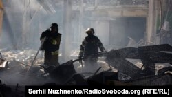 Наслідки російського ракетного удару по супермаркету у Костянтинівці. Донецька область, 9 серпня 2024 року