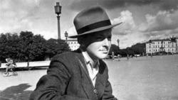 В гостях у испанских аристократов. О частных музеях рассказ В. Черецкого.
Во 2 части - И. Бродский: роман с английским. Беседа с З. Ишовым. В гостях у испанских аристократов. О частных музеях рассказ В. Черецкого.
Во 2 части - И. Бродский: роман с английским. Беседа с З. Ишовым.