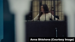 Кадр из фильма "Новое величие". Анна Павликова на суде