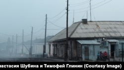 кадры из документального фильма "Пиблокто"