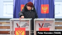 За підрахунками видання, у періоди підвищеної активності на дільницях проголосували понад шість мільйонів осіб