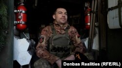 «Тільки з цієї машини вже понад тисячу пострілів – це тільки наш розрахунок. А ми ще змінюємося, розрахунки змінюються» – боєць про бойову роботу лише однієї САУ Krab