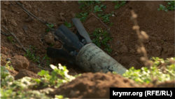 За даними ДСНС, потенційно небезпечною через замінування є третина від загальної площі України