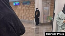 مامورانی که برای تذکر حجاب در مترو گمارده شدهاند