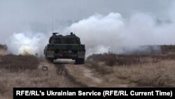 «Іспанія має намір передати Україні шість із десяти обіцяних танків Leopard 2 найближчими днями. Після цього буде другий пакет із ще чотирма танками», – Мануель Альбарес