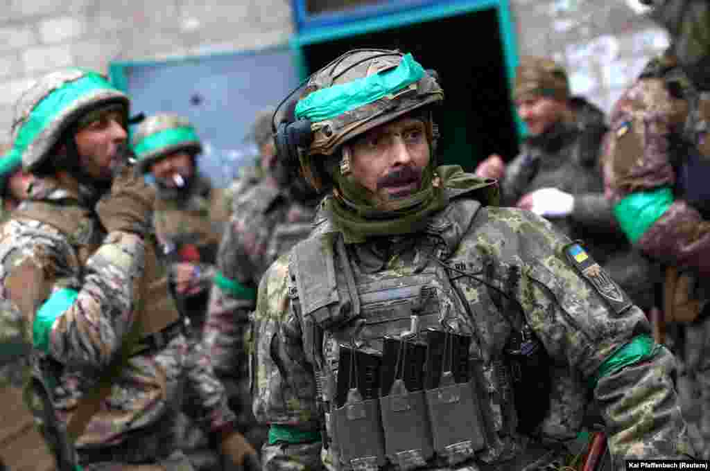 В конце февраля казалось, что ВСУ отойдут от Бахмута, но в марте Киев объявил, что продолжит борьбу, чтобы нанести как можно больший урон силам России  