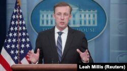 «Справа не в минулому. Сьогодні Україна опинилася в більш складному становищі на полі бою, що свідчить про те, що немає прямої лінії між цими системами озброєнь і тим, як вона діє на полі бою» – заявив Джейк Салліван