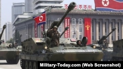 Парад в Пхеньяне, архивное фото