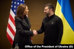 Віцепрезидентка США Камала Гарріс і президент України Володимир Зеленський на саміті миру. Бюргеншток, Швейцарія, 15 червня 2024 року