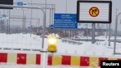 Ще шість пунктів перепуску, як і раніше, не працюють. 