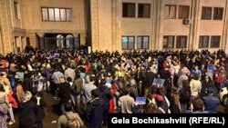 Протест у Тбілісі біля будівлі парламенту, 19 травня 2023 року
