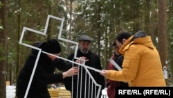 Открытие памятника репрессированным поляком на Левашовском кладбище