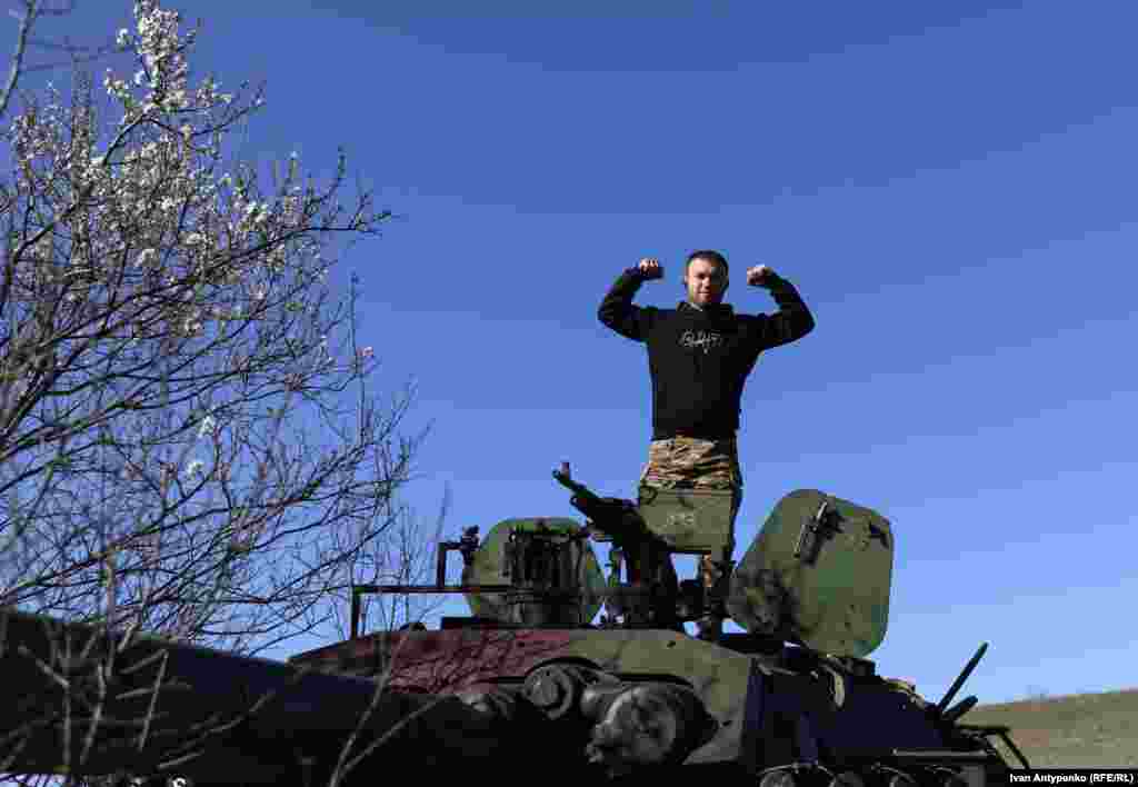 Військовослужбовець 37-ї ОБрМП із позивним «Аніме»