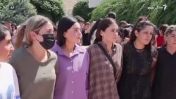 تښتول شوې یزیدۍ نجونه ۹ کاله وروسته کور ته ستنې شوې دي تښتول شوې یزیدۍ نجونه ۹ کاله وروسته کور ته ستنې شوې دي