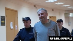 Олег Белоусов