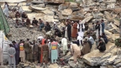 تورخم کې تر کمر نړېدو وروسته د ژغورنې چارې روانې دي تورخم کې تر کمر نړېدو وروسته د ژغورنې چارې روانې دي