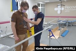 Павло займається з фахівцем