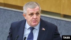 Депутат Госдумы России Николай Коломейцев, первый заместитель председателя комитета по труду, социальной политике и делам ветеранов