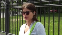 Как вы относитесь к оппозиционерам, покинувшим страну? Как вы относитесь к оппозиционерам, покинувшим страну?