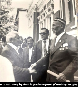 Архівне фото радянських часів: день народження казахського поета Абая Кунанбаєва
