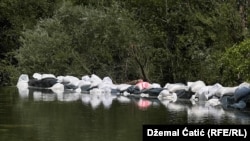 Mjesto planirane male hidroelektrane na izvoru Une; juli 2024.