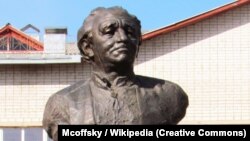 Пам’ятник Борису Тену (1897–1983) в Житомирі