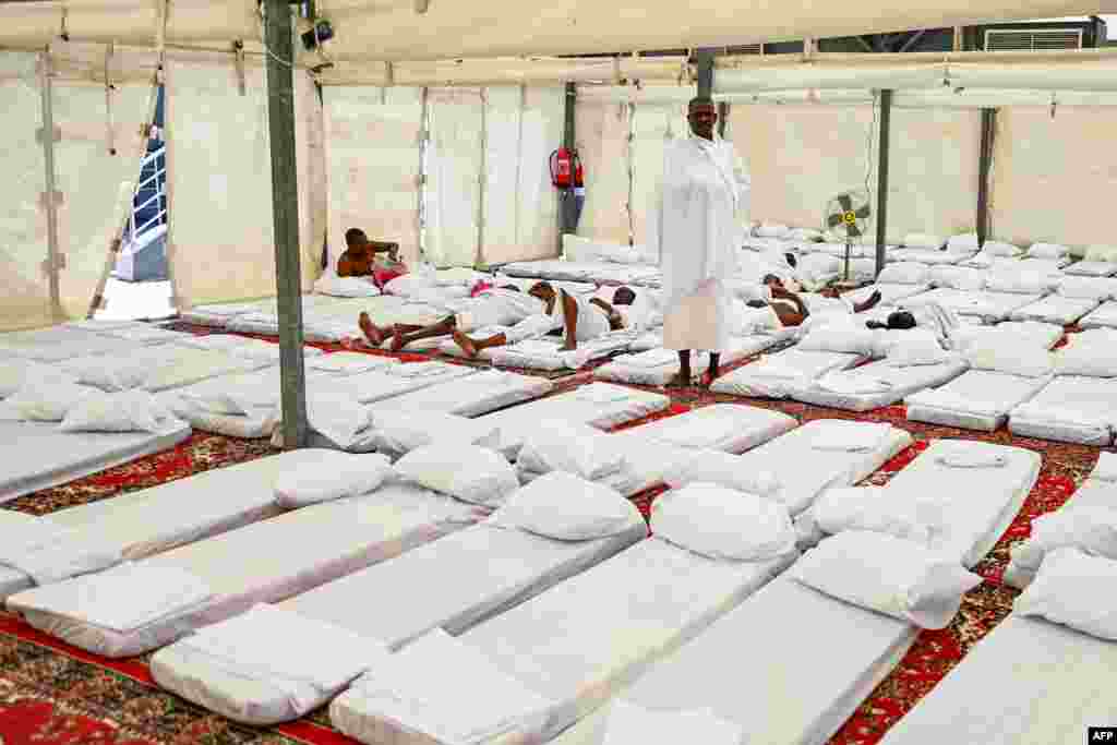 Smještaj za vjernike u šatorima u Mini, 26. juni 2023. 