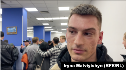 Микита у Польщі з 2016-го року, не зміг оновити документи через обмеження МЗС. 23 квітня 2024 року