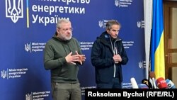 Міністр енергетики України Герман Галущенко разом із генеральним директором МАГАТЕ Рафаелем Ґроссі під час брифінгу