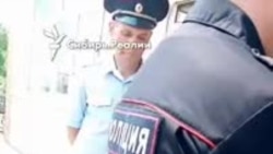 Глава КУМИ отбирает телефон у Людмилы Аникеевой.mp4 Глава КУМИ отбирает телефон у Людмилы Аникеевой.mp4