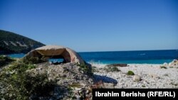 Ostrvo Sazan, Valona, Albanija, 20. mart 2024.
