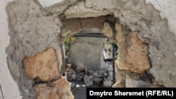 Безлюдне Благодатне: зруйноване життя села, яке тричі окупувала армія РФ (фотосвідчення)