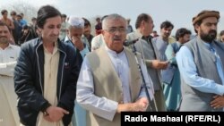 د پښتونخوا ملي عوامي ګوند مرکزي جنرل سیکرټري عبدالرحیم زیارتوال د اکرم شاه خان جنازې ته وینا پر مهال