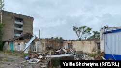 Внаслідок скидання вибухівки з дрона смертельні поранення дістали чоловіки - 33 та 46 років