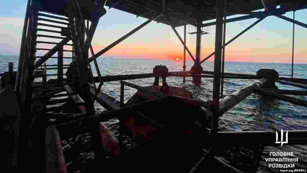 Одна из «вышек Бойко», август-сентябрь 2023 года, Черное море. Фото ГУР МОУ.