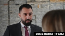 Ministri në detyrë i Administrimit dhe Pushtetit Lokal dhe kryetari i Iniciativës së re Demokratike të Kosovës (IRDK), Elbert Krasniqi.