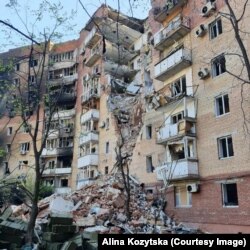 Будинок у Маріуполі, у якому в Аліни вціліла квартира