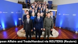 «Зустріч також надіслала рішучий сигнал Росії щодо глобальних очікувань справедливого та тривалого миру в Україні», заявив представник Єврокомісії