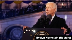 «Я не ставлюсь до Китаю легковажно. Я не сприймаю Росію легковажно, але я думаю, що ми сильно перебільшуємо це», – Джо Байден