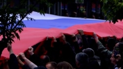 Kosovo Serbs Continue Protests As NATO Bolsters Peacekeeping Force Kosovo Serbs Continue Protests As NATO Bolsters Peacekeeping Force