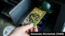 Клієнтів попередили про можливі проблеми з картами Union Pay