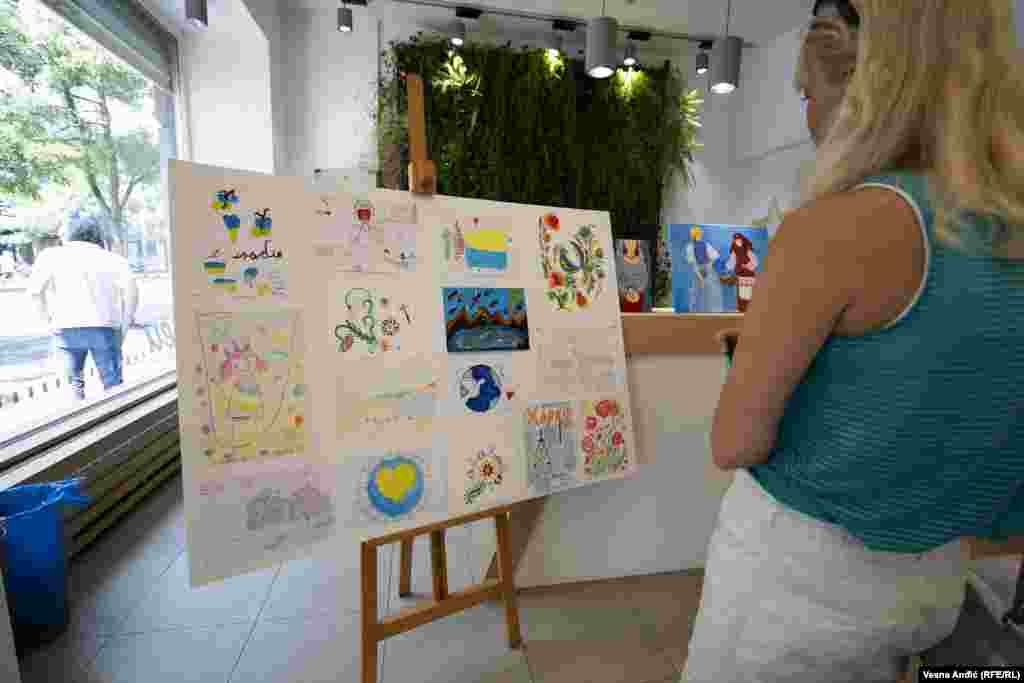Виставка малюнків, авторами яких є діти з України, приурочена 32-й річниці Незалежності України, Белград, Сербія, 23 серпня 2023 року