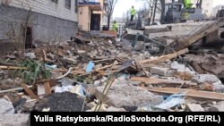 Наслідки влучання російського безпілотника у багатоповерхівку в Дніпрі. Дніпро, 24 лютого 2024 року, фото ілюстративне