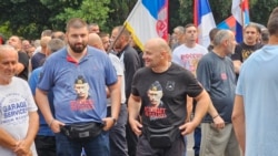 Protest u Podgorici protiv Vladine podrške rezoluciji o genocidu u Srebrenici Protest u Podgorici protiv Vladine podrške rezoluciji o genocidu u Srebrenici