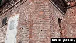 Место, где висела памятная табличка Анны Ахматовой